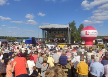 Trwa Święto Miodu i Pieroga w Biszczy (zdjęcia)