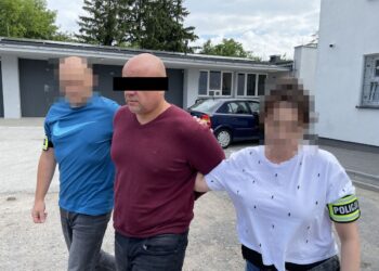 Lublin. W mieszkaniu wybuchł pożar. Po akcji gaśniczej okazało się, że zniknęło z niego ponad 200 tys. zł