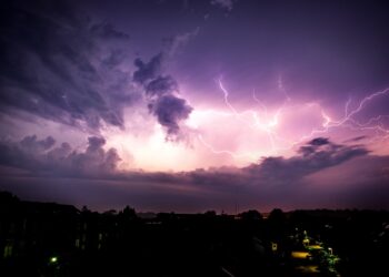 Lubelskie: Uwaga na burze z gradem!