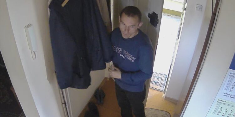 Lublin: Mężczyzna okrada seniorów. Policja prosi o pomoc w poszukiwaniach