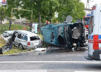 Powiat opolski: Wymusił pierwszeństwo. Do szpitala trafiło 11 osób