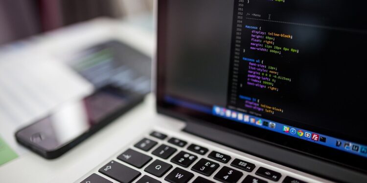 Biała Podlaska: Przez oszusta straciła niemal 5 tys. zł