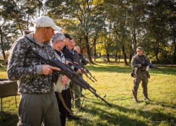 100 ochotników „Trenuje z wojskiem” w Zamościu