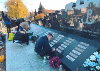 Porządkowali groby żołnierzy Polskiego Państwa Podziemnego
