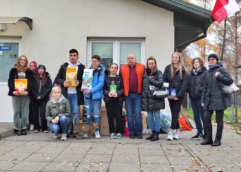 Zamość: Z darami w schronisku dla zwierząt