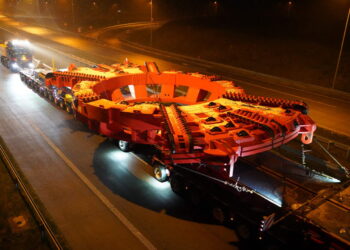 Konwój z elementami maszyny TBM wjechał na teren województwa Lubelskiego (wideo)