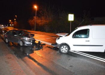 Puławy: Pijany doprowadził do zderzenia. Trafił do szpitala