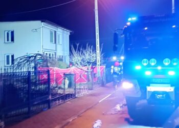 Pożar domu w Górze Puławskiej. Nie żyje starszy mężczyzna