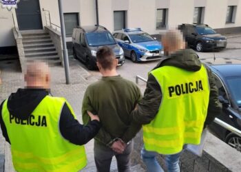 Próbowali okraść 14-latka. Grozili mu nożem