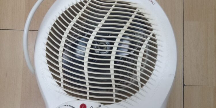 Mistrz zbrodni. Zgłosił kradzież telefonu, który zgubił podczas włamania