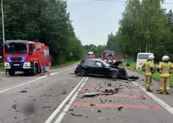 Wypadek w powiecie lubartowskim. Zderzyło się kilka pojazdów