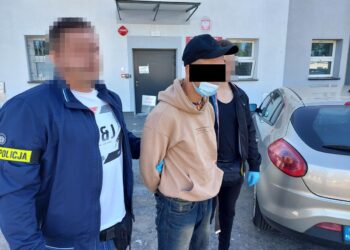 Napadli na staruszka w Wąwozie Rury. Podduszali i okradli