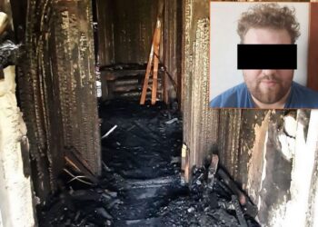 22-latek dusił i groził matce. Na koniec podpalił dom