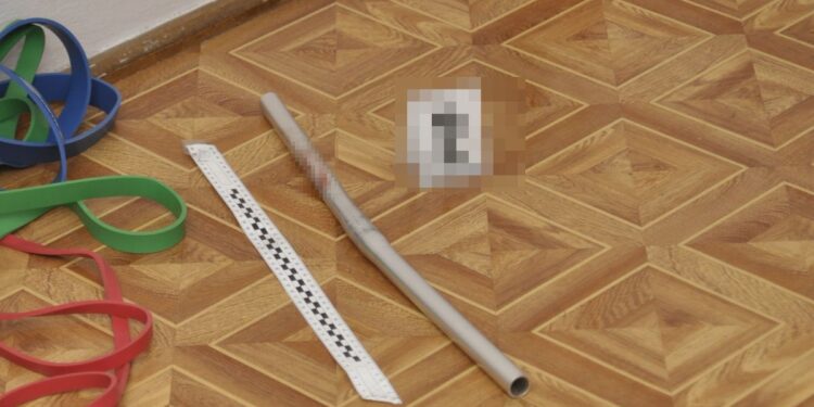 Pobił brata metalową rurką. Zakrwawiony 35-latek uciekł na ulicę