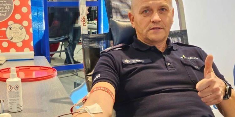 Oddali ponad 30 litrów krwi!