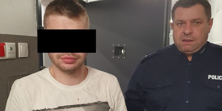 Zaatakował matkę nożem, bo poprosiła go o ściszenie muzyki. Święta spędzi w areszcie